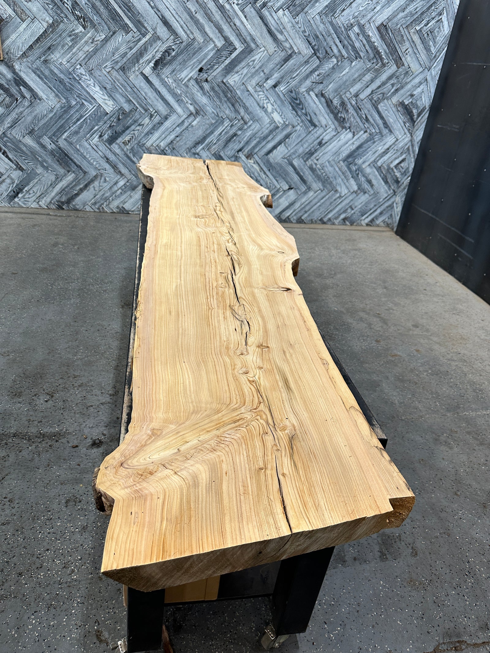 ●DA LUMBER 4x4 10-ft Rough Cedar Lumber - Lumber Yard | MG Building